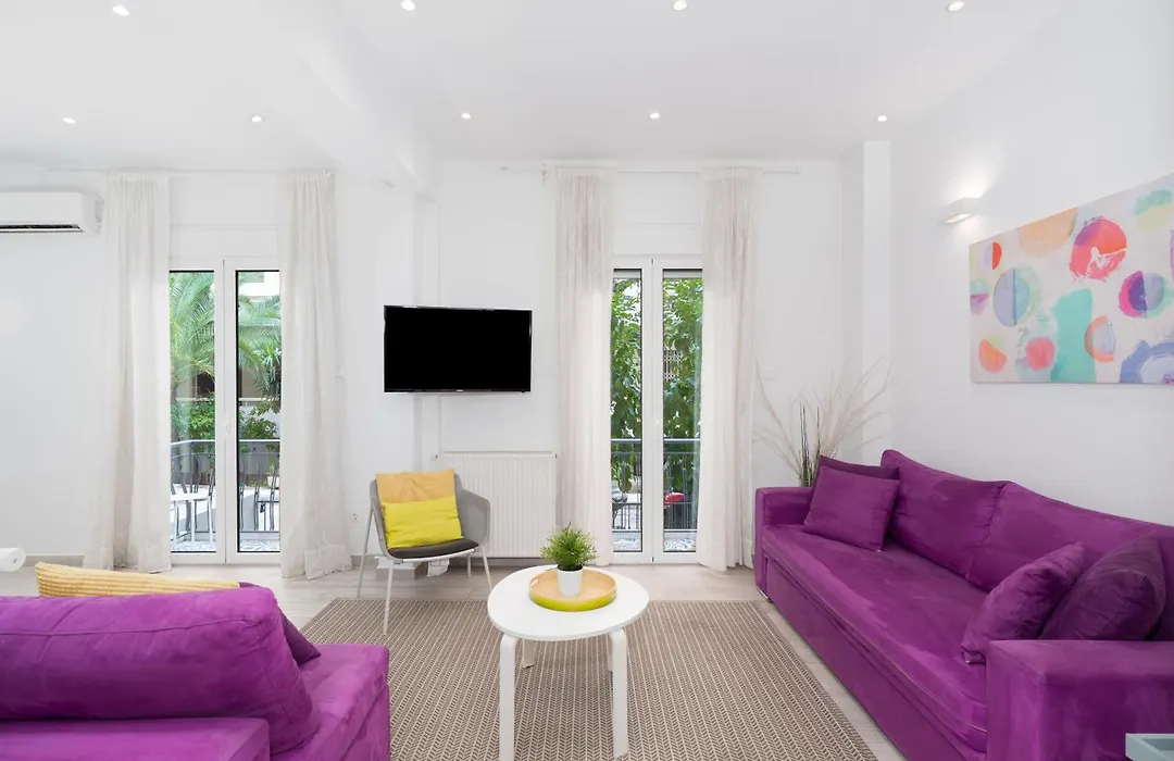Spacious Modern Apartment In Athens Near Metro-1