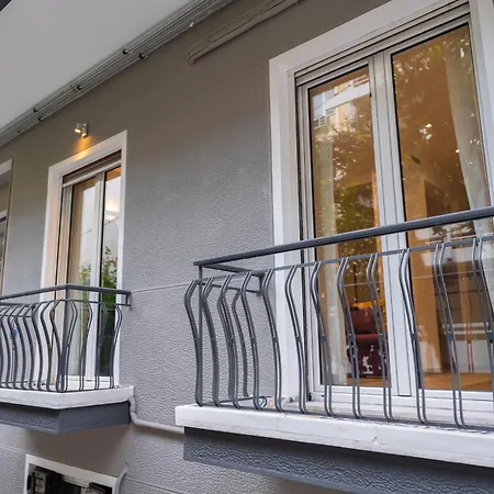 Spacious Modern Apartment In Athens Near Metro-3