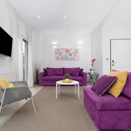 Spacious Modern Apartment In Athens Near Metro-3